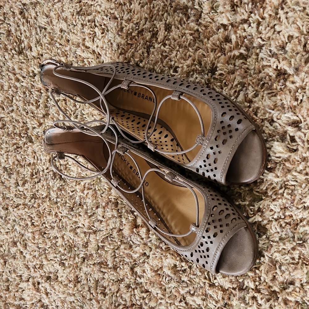 Gently worn Lucky flats